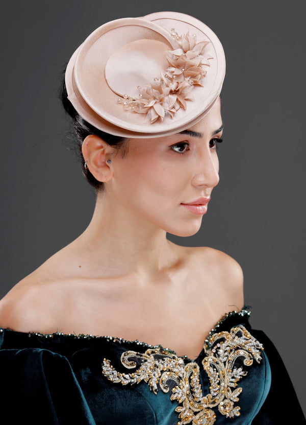 Vintage im französischen Stil Design Hut – elegant und modern Accessoire für besondere Anlässe