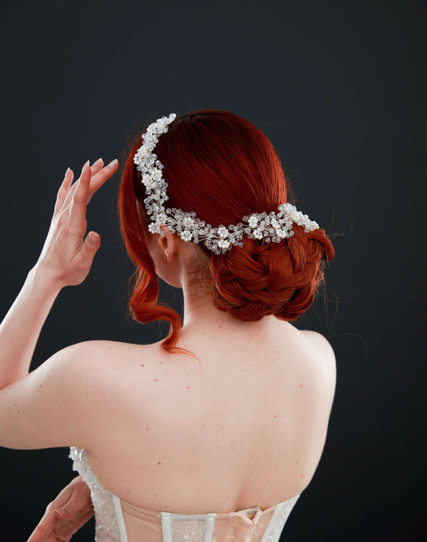Wellenförmig Kristall Braut-Haaraccessoire –elegant und funkelnd Design