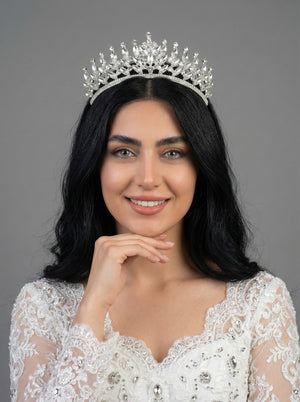 Mit Kristallsteinen Brautkrone im Königinnen-Stil funkelnd Hochzeits-Haaraccessoire
