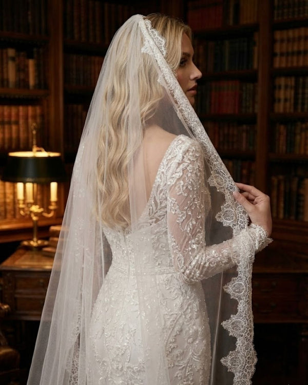 Elegant mit Spitzenkante Brautschleier – elegant und romantisch Akzent