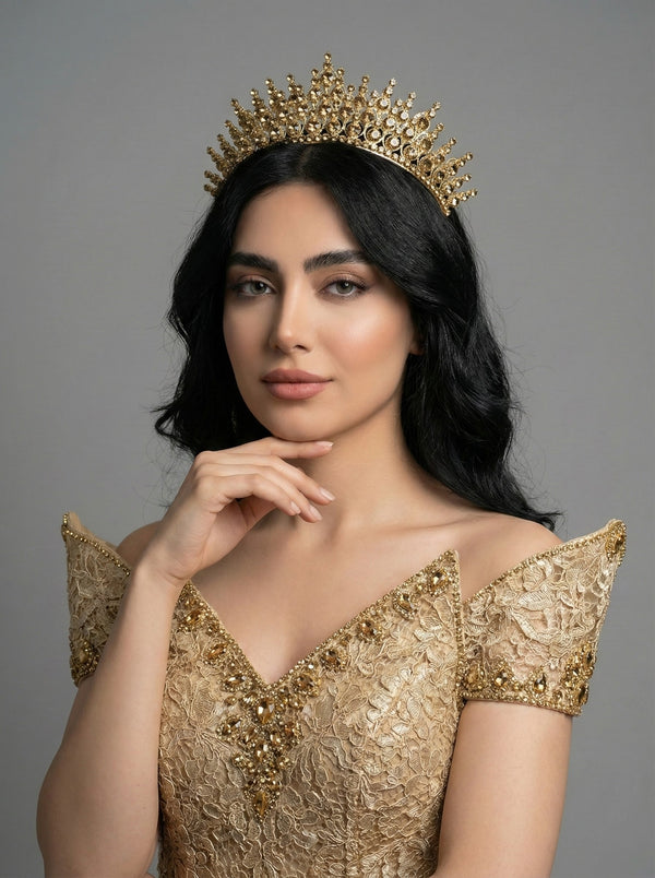 Auffällig mit Steinen Prinzessinnenkrone – Henna- und Verlobungskrone