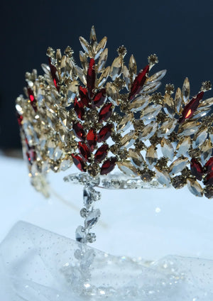 Zweifarbige Kristall-Brautkrone – auffällige Prinzessinnenkrone mit Silber- und Golddetails