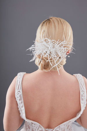 Auffällig mit Federn und Kristall Braut-Haaraccessoire – Dutt für funkelnd Design