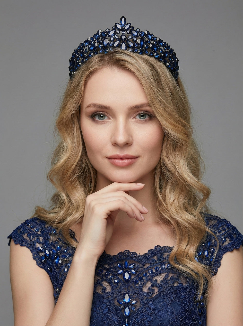 Mit Kristallsteinen funkelnd Brautkrone im Königinnen-Stil elegant Hochzeits-Haaraccessoire