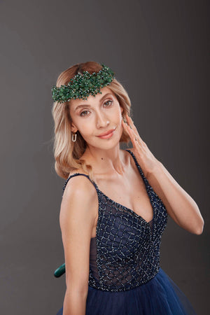 Üppig Blumen und Kristall-Brautkrone – auffällig und elegant Haaraccessoire