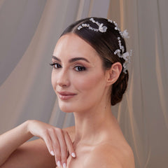 Streu- Kristall mit Blumen Braut-Haaraccessoire – elegant Dutt Design