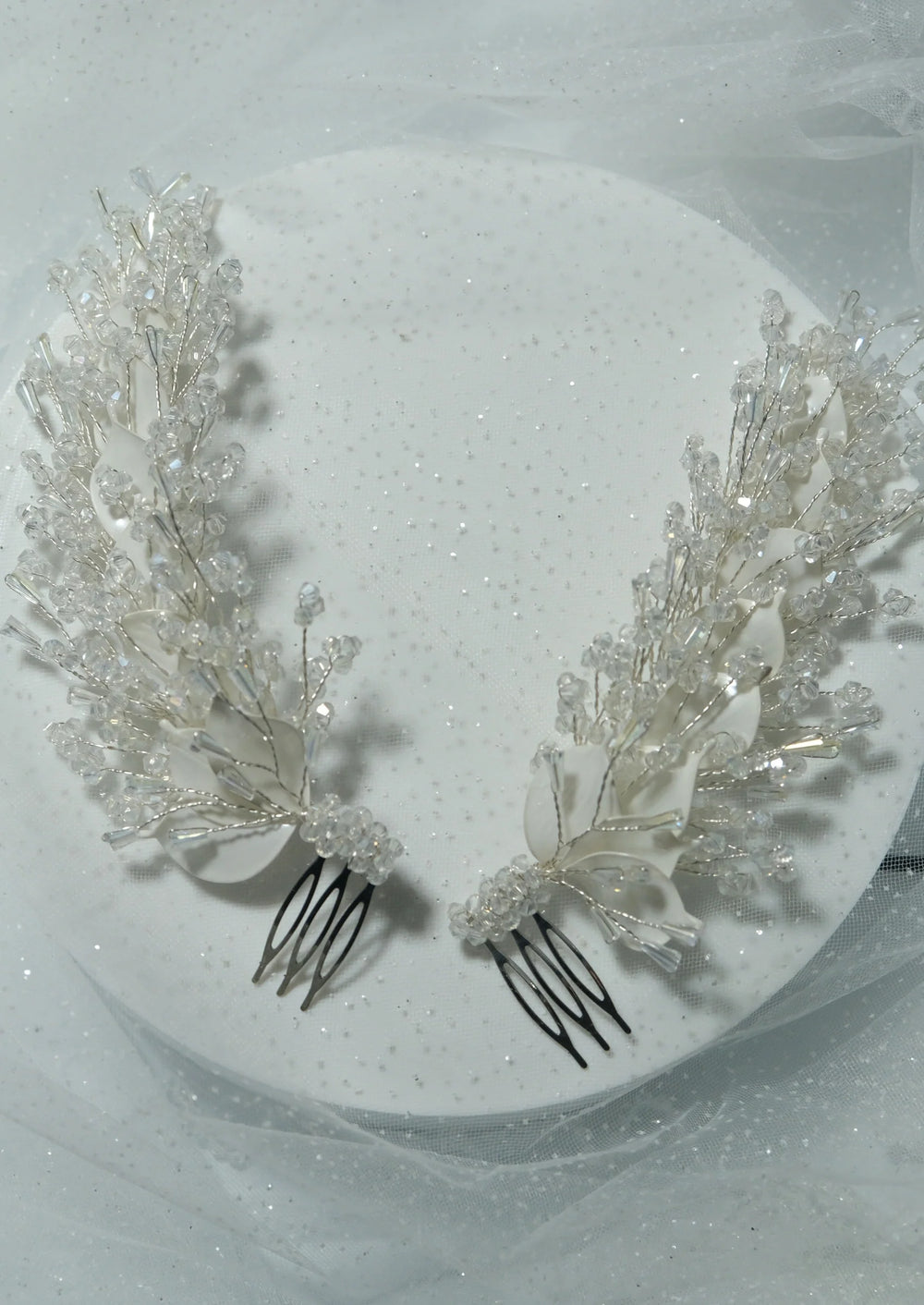 Elegant Blatt und mit Kristalldetails Braut-Haaraccessoire – romantisch Dutt Krone