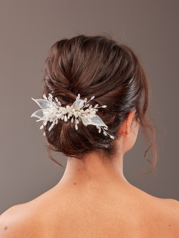 Minimalistisch mit Blumen Braut Haarspange – elegant und romantisch Dutt Accessoire