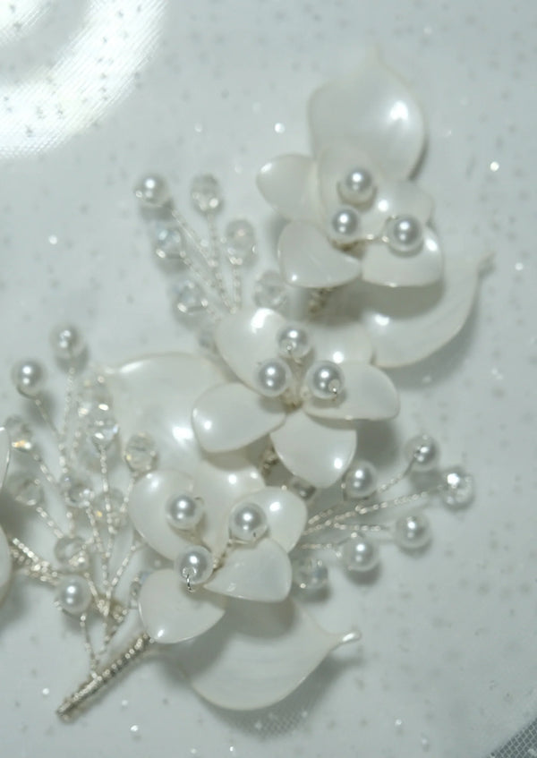 2-teilig mit Resin-Blumen Braut-Haaraccessoire