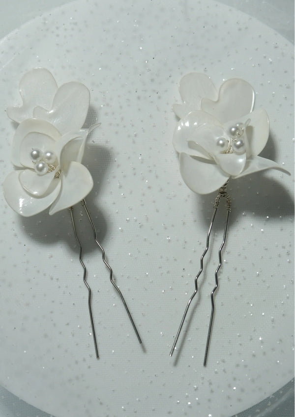 2-teilig mit Perlen mit Blumen Haarspange