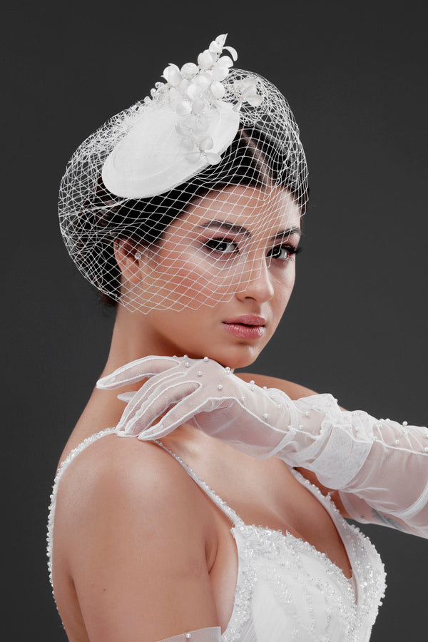 Vintage mit Blumendetails französisch Standesamt-Hut – mit Netz-Tüll Braut Accessoire