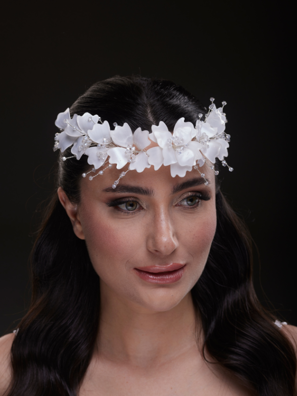Weiß mit Blumen mit Perlendetails Braut-Haarreif