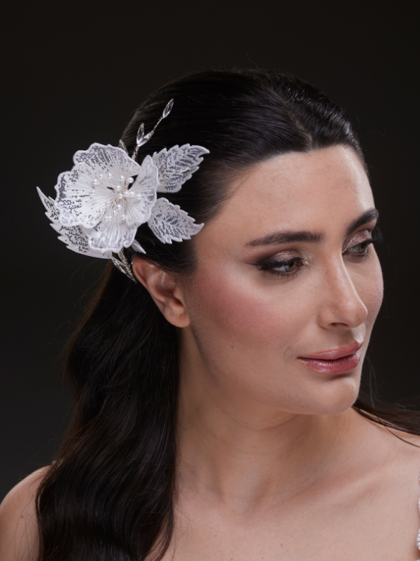Spitze Blatt und mit Perlendetails Braut Haarspange