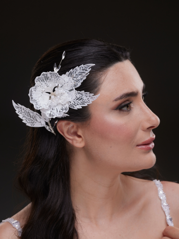 Spitze Blatt und mit Perlendetails Braut Haarspange