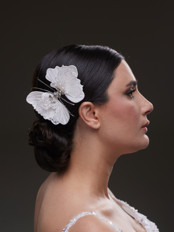 Kristall und Spitze Drahtdetails seitlich mit Spange Modell