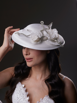 Mit Steinbesatz mit Blumendetails Weiß Brauthut – besonders Günler und Standesamt für handgefertigt Accessoire
