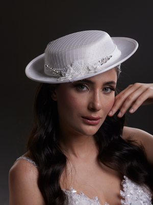 Perle und Kristall Stein mit Details Weiß Brauthut – mit Netzschleier Standesamt Accessoire