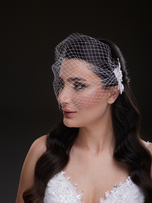 Vintage-Stil Kafes Tüllü Braut-Haaraccessoire – mit Blumendetails Standesamt Filesi